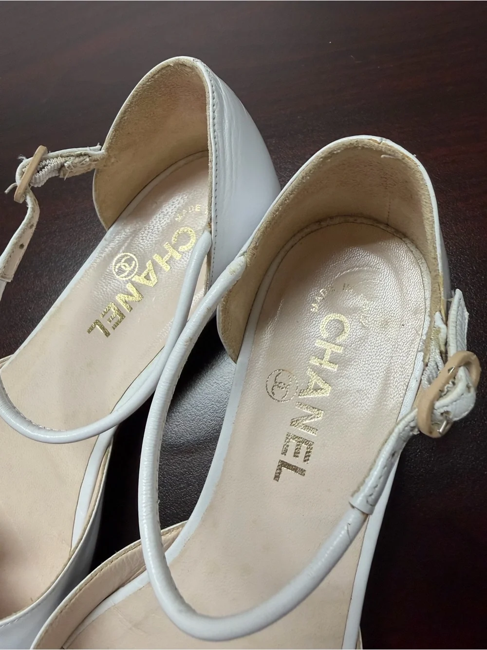 Vintage CHANEL White Leather Camellia Flower Sandals Size 37 Made in Italy